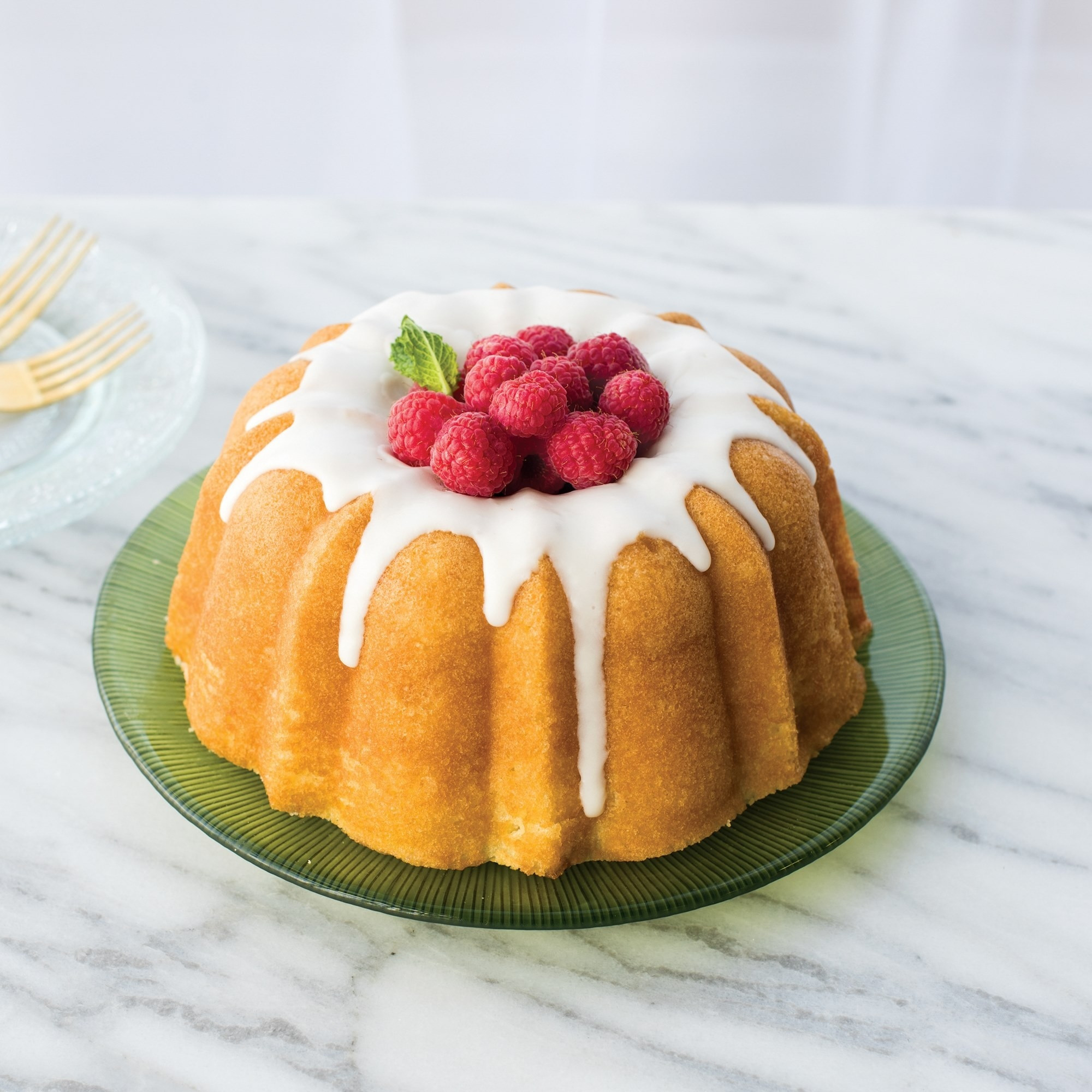 Petit moule à gâteau Bundt® Original Gold avec poignées